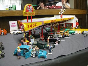 2011 Attack of the Plastic Dog & Suds Display Models Diorama