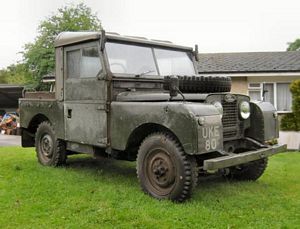 UKE80 - Churchill's Land Rover Series I