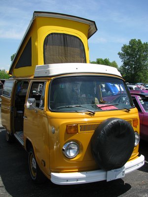 Volkswagen Type 2b Camper Van