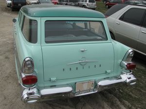 1957 Pontiac Chieftain Safari