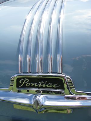 1951 Pontiac Chieftain Deluxe Hood Streaks