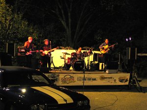 Rockin' Fenderskirts at the Green Street Cruise Night: October 4, 2010