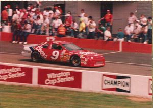 1989 Bill Elliott Car at the 1989 Champion Spark Plug 400
