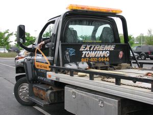 Extreme Towing Flatbed Truck