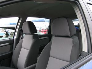 2009 Pontiac G3 Interior