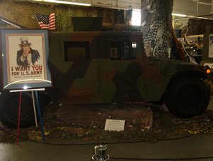 HMMWV Humvee