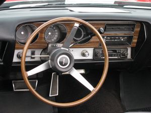 1970 Pontiac Le Mans Dashboard