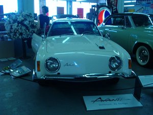 Studebaker Avanti