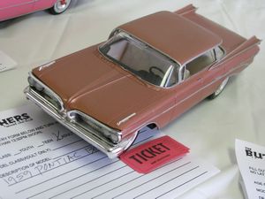 1959 Pontiac Bonneville Scale Model Car