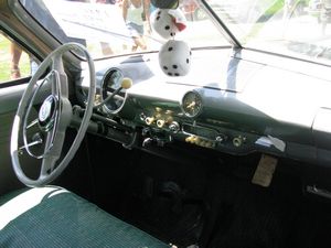 1950 Ford Custom Deluxe Tudor in Hawthorn Green