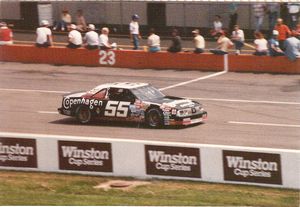 1986 Benny Parsons Car at the 1986 Champion Spark Plug 400