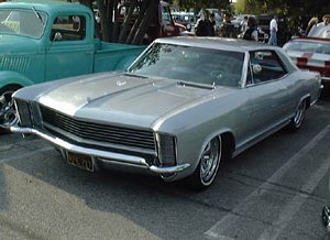 1965 Buick Riviera Custom
