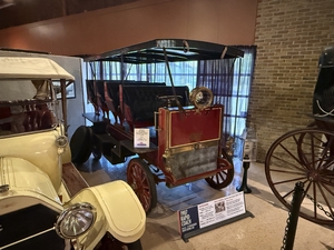 1907 Rapid Coach 12 Passenger Sightseeing Car