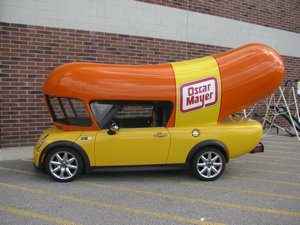 Wienermobile todos los Coches Salchicha Oscar Mayer que han existido 2008 mini